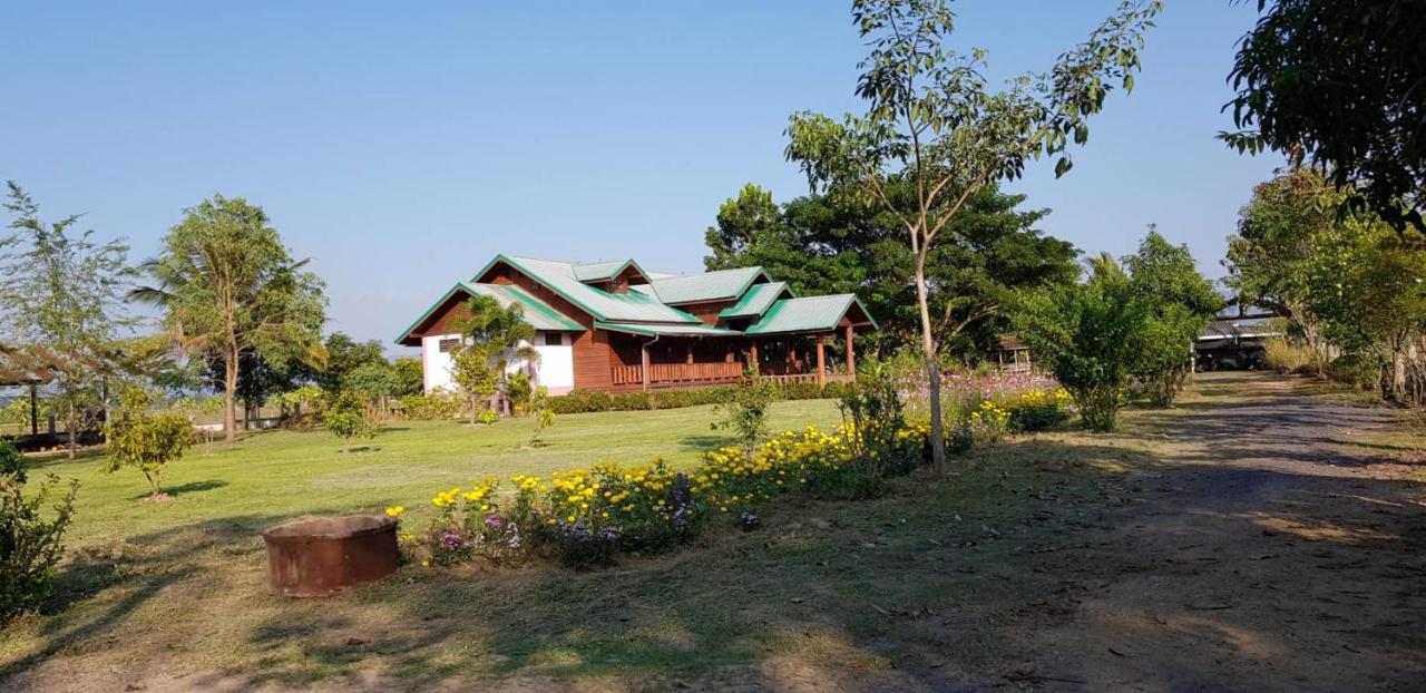 Ban Chang Klang Na Nong ap Chang Exteriör bild